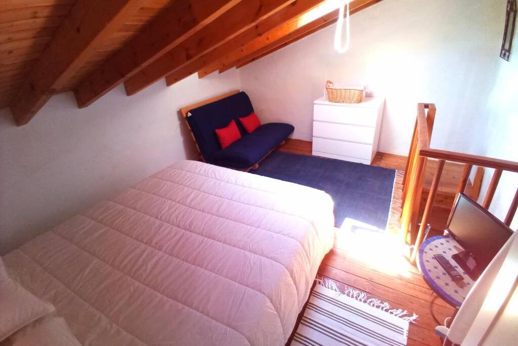ヴィラ・ド・ビスポ Casinha De Aldeia No Coracao Da Costa Vicentinaヴィラ エクステリア 写真